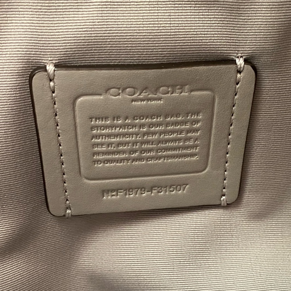 NWOT Coach Pebbled Leather Abby Duffle Grey Birch - Picture 15 of 16